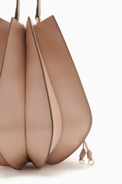 ULLA JOHNSON Lotus Flower Large Shoulder Bag - Mica -ULLA JOHNSON Outlet FA231101 LOTUSFLOWERLARGESHOULDERBAG GLAZE c r web