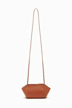 ULLA JOHNSON Imogen Large Makeup Pouch - Sierra 5 ULLA JOHNSON Imogen Large Makeup Pouch - Sierra -ULLA JOHNSON Outlet FA231310 IMOGENLARGEMAKEUPPOUCH SIERRA e r web d86b79e1 88b1 4b3e b3ff 8d62080a4cd7