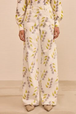 ULLA JOHNSON The Willow Wide Leg Jean - Infinite Flower 9 ULLA JOHNSON The Willow Wide Leg Jean - Infinite Flower -ULLA JOHNSON Outlet NOTFINAL ULLAJOHNSON TheWillowWideLegJean INFINITEFLOWER UJ9904065 02 Alt