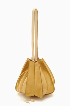 ULLA JOHNSON Lotus Flower Large Bag - Transparent Yellow 6 ULLA JOHNSON Lotus Flower Large Bag - Transparent Yellow -ULLA JOHNSON Outlet PF231110 LotusFlowerLargeBag TRANSPARENTYELLOW b r web