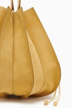 ULLA JOHNSON Lotus Flower Large Bag - Transparent Yellow 7 ULLA JOHNSON Lotus Flower Large Bag - Transparent Yellow -ULLA JOHNSON Outlet PF231110 LotusFlowerLargeBag TRANSPARENTYELLOW c r web