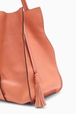 ULLA JOHNSON Adria Large Tote - Rose -ULLA JOHNSON Outlet PS261172 AdriaPleatedWaveTote webOSE c web 19c03d37 df58 4067 8cf3 acca636377b0