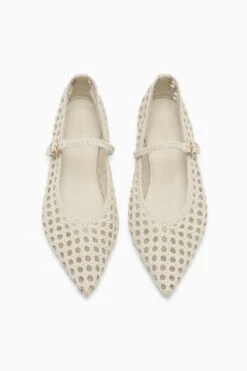 ULLA JOHNSON Gracie Pointy Toe Flat - Cowrie 7 ULLA JOHNSON Gracie Pointy Toe Flat - Cowrie -ULLA JOHNSON Outlet UJ43101A GRACIEPOINTYTOEFLAT COWRIE d web