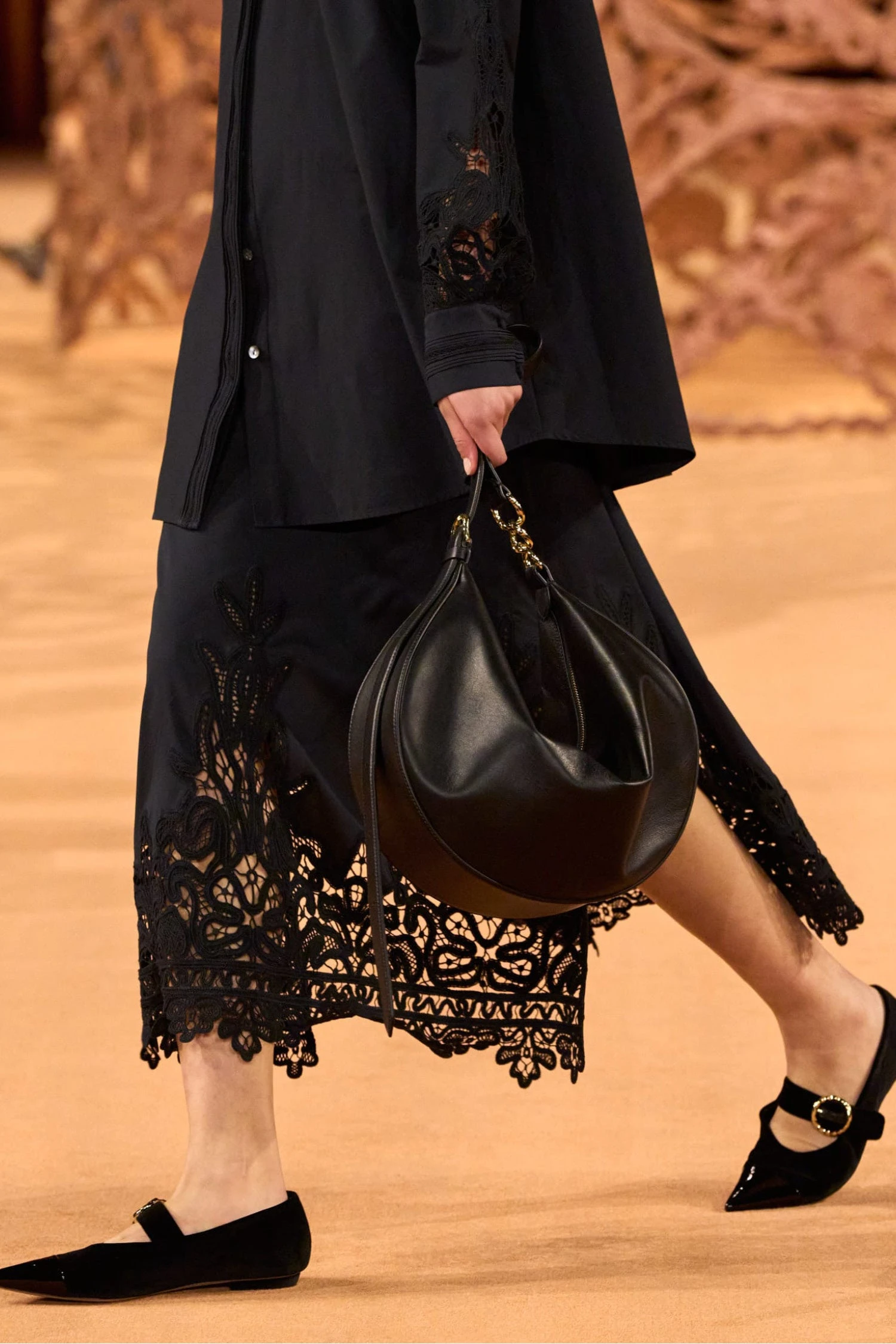 ULLA JOHNSON Kiki Flat - Noir 5 ULLA JOHNSON Kiki Flat - Noir - Image 5