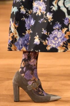 ULLA JOHNSON Kiki Heel - Dove 10 ULLA JOHNSON Kiki Heel - Dove -ULLA JOHNSON Outlet UJ AW24 RUNWAY DETAIL 23