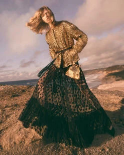 ULLA JOHNSON Veeda Metallic Jacket - Oro -ULLA JOHNSON Outlet UJ AW25 CAMPAIGN 4x5 23