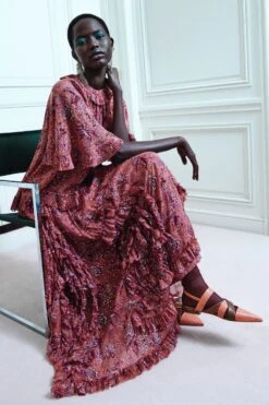 ULLA JOHNSON Adele Cascading Ruffle Skirt - Oleander 11 ULLA JOHNSON Adele Cascading Ruffle Skirt - Oleander -ULLA JOHNSON Outlet UJ PS26 1500x2250 33 36a1e0b2 7372 4059 a88a 61fbea7d4bd5