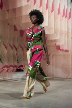 ULLA JOHNSON Harper Vest - Palingenesis 10 ULLA JOHNSON Harper Vest - Palingenesis -ULLA JOHNSON Outlet UJ SS25 2x3 DETAILS 61 d99942c2 d658 4702 abb1 17c41a032dd8