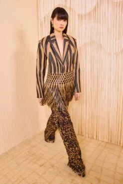 ULLA JOHNSON Priya Fringe Blazer - Tapir -ULLA JOHNSON Outlet ULLA JOHNSON Priya Fringe Blazer TAPIR PF250507 01 MAIN v4