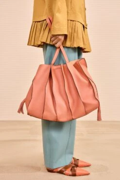 ULLA JOHNSON Adria Large Tote - Rose -ULLA JOHNSON Outlet ULLAJOHNSON AdriaPleatedWaveTote ROSE PS261172 01 MAIN