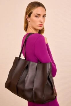 ULLA JOHNSON Adria Large Tote - Wenge -ULLA JOHNSON Outlet ULLAJOHNSON AdriaPleatedWaveTote WENGE PS261172 01 MAIN