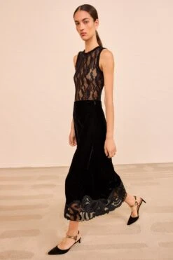 ULLA JOHNSON Alita Embroidered Midi Skirt - Noir -ULLA JOHNSON Outlet ULLAJOHNSON AlitaVelvetMidiSkirt NOIR PS260304 03