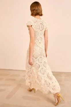 ULLA JOHNSON Annalisa Hand Crochet Dress - Cowrie 7 ULLA JOHNSON Annalisa Hand Crochet Dress - Cowrie -ULLA JOHNSON Outlet ULLAJOHNSON AnnalisaCrochetDress COWRIE PS260706 04