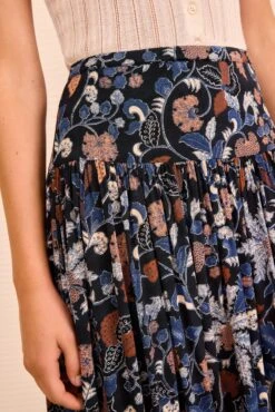 ULLA JOHNSON Blanche Pull On Midi Skirt - Moonlight Floral 7 ULLA JOHNSON Blanche Pull On Midi Skirt - Moonlight Floral -ULLA JOHNSON Outlet ULLAJOHNSON BLANCHESKIRT MOONLIGHTFLORAL UJ990808 03