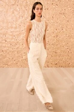 ULLA JOHNSON Beatrix Wide Leg Trouser - Ivory 7 ULLA JOHNSON Beatrix Wide Leg Trouser - Ivory -ULLA JOHNSON Outlet ULLAJOHNSON BeatrixWideLegTrouser IVORY PS260413 03 fcd4cdb3 ee6f 49eb abc5 10c83c67a927