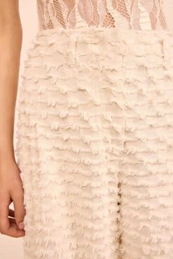 ULLA JOHNSON Beatrix Wide Leg Trouser - Ivory 8 ULLA JOHNSON Beatrix Wide Leg Trouser - Ivory -ULLA JOHNSON Outlet ULLAJOHNSON BeatrixWideLegTrouser IVORY PS260413 04 c58995a0 a5e0 4bbd 8903 c2659a9523ba