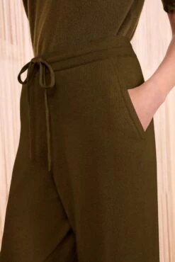 ULLA JOHNSON Danica Cashmere Pants - Hunter 6 ULLA JOHNSON Danica Cashmere Pants - Hunter -ULLA JOHNSON Outlet ULLAJOHNSON DanicaCashmerePants HUNTER FA250730 03 3b259348 65ef 4716 8cce f97165c9e9c6