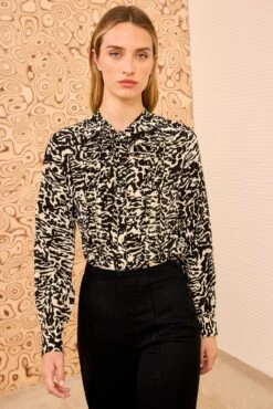 ULLA JOHNSON Delvine Blouse - Spotted Jasper 11 ULLA JOHNSON Delvine Blouse - Spotted Jasper -ULLA JOHNSON Outlet ULLAJOHNSON DelvineButtonUpSilkBlouse SPOTTEDJASPER PS260241 04