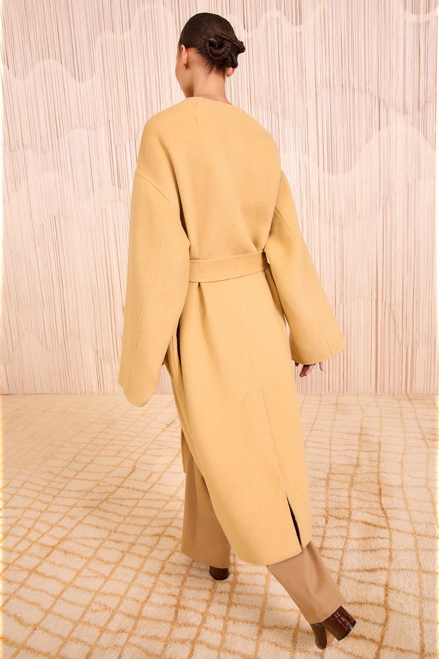 ULLA JOHNSON Fernanda Double Faced Wool Oversized Coat - Lotus 4 ULLA JOHNSON Fernanda Double Faced Wool Oversized Coat - Lotus - Image 4