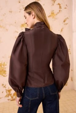 ULLA JOHNSON Giorgia Silk Neck Tie Blouse - Sequoia 9 ULLA JOHNSON Giorgia Silk Neck Tie Blouse - Sequoia -ULLA JOHNSON Outlet ULLAJOHNSON GiorgiaSilkNeckTieBlouse SEQUOIA FA250214 04