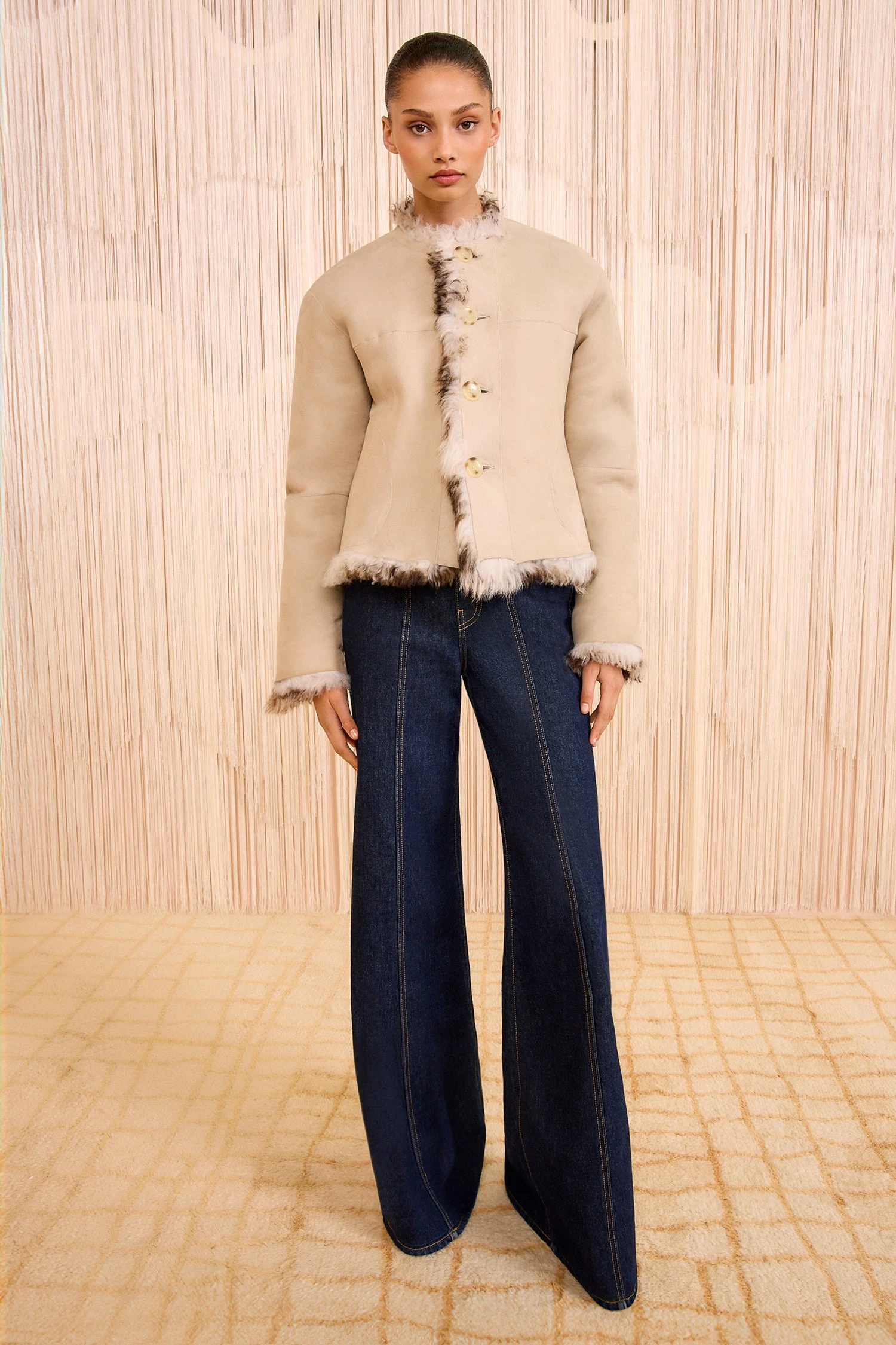 ULLA JOHNSON Irina Short Shearling Coat - Pietra 3 ULLA JOHNSON Irina Short Shearling Coat - Pietra - Image 3