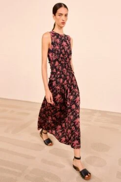 ULLA JOHNSON Kamaria Ruched Waist Dress - Midnight Lily 9 ULLA JOHNSON Kamaria Ruched Waist Dress - Midnight Lily -ULLA JOHNSON Outlet ULLAJOHNSON KamariaSleevelessTricotDress MIDNIGHTLILY PS260812 03