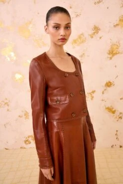 ULLA JOHNSON Kiran U–Neck Leather Jacket - Wenge 6 ULLA JOHNSON Kiran U–Neck Leather Jacket - Wenge -ULLA JOHNSON Outlet ULLAJOHNSON KiranU NeckLeatherJacket WENGE FA250506 03 066bb243 42d7 44f4 a6c6 60d1cc281e8e