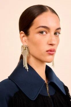 ULLA JOHNSON Large Crystal Chandelier Earring - Crystal 6 ULLA JOHNSON Large Crystal Chandelier Earring - Crystal -ULLA JOHNSON Outlet ULLAJOHNSON LargeCrystalChandelierEarring CRYSTAL PS261410 01 MAIN