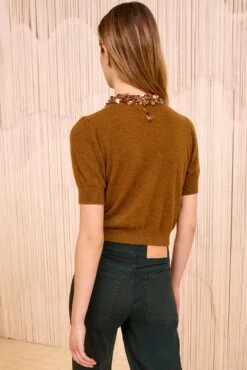 ULLA JOHNSON Liv Embroidered Cashmere Short Sleeve Knit - Umber -ULLA JOHNSON Outlet ULLAJOHNSON LivEmbroideredCashmereShortSleeveKnit UMBER FA250721 04 1a7a3583 be5b 4d4d adcf 04bfda6a18b6