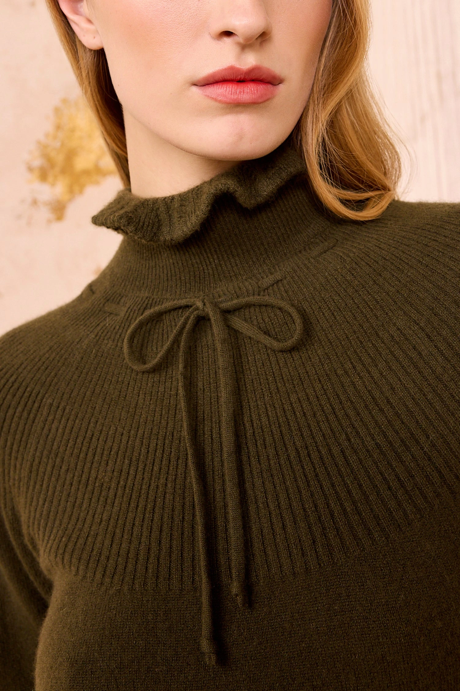 ULLA JOHNSON Maisie Cashmere Turtleneck - Hunter 2 ULLA JOHNSON Maisie Cashmere Turtleneck - Hunter - Image 2