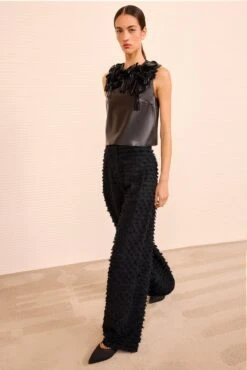 ULLA JOHNSON Marlowe Floral Applique Leather Top - Noir 8 ULLA JOHNSON Marlowe Floral Applique Leather Top - Noir -ULLA JOHNSON Outlet ULLAJOHNSON MarloweEmbellishedLeatherTop NOIR PS260207 03 1c3a24db 2dab 4119 8511 8e494b235b49