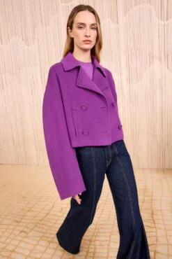 ULLA JOHNSON Marta Double Faced Wool Cropped Coat - Thistle 7 ULLA JOHNSON Marta Double Faced Wool Cropped Coat - Thistle -ULLA JOHNSON Outlet ULLAJOHNSON MartaDoubleFacedWoolCroppedCoat THISTLE FA251212 03