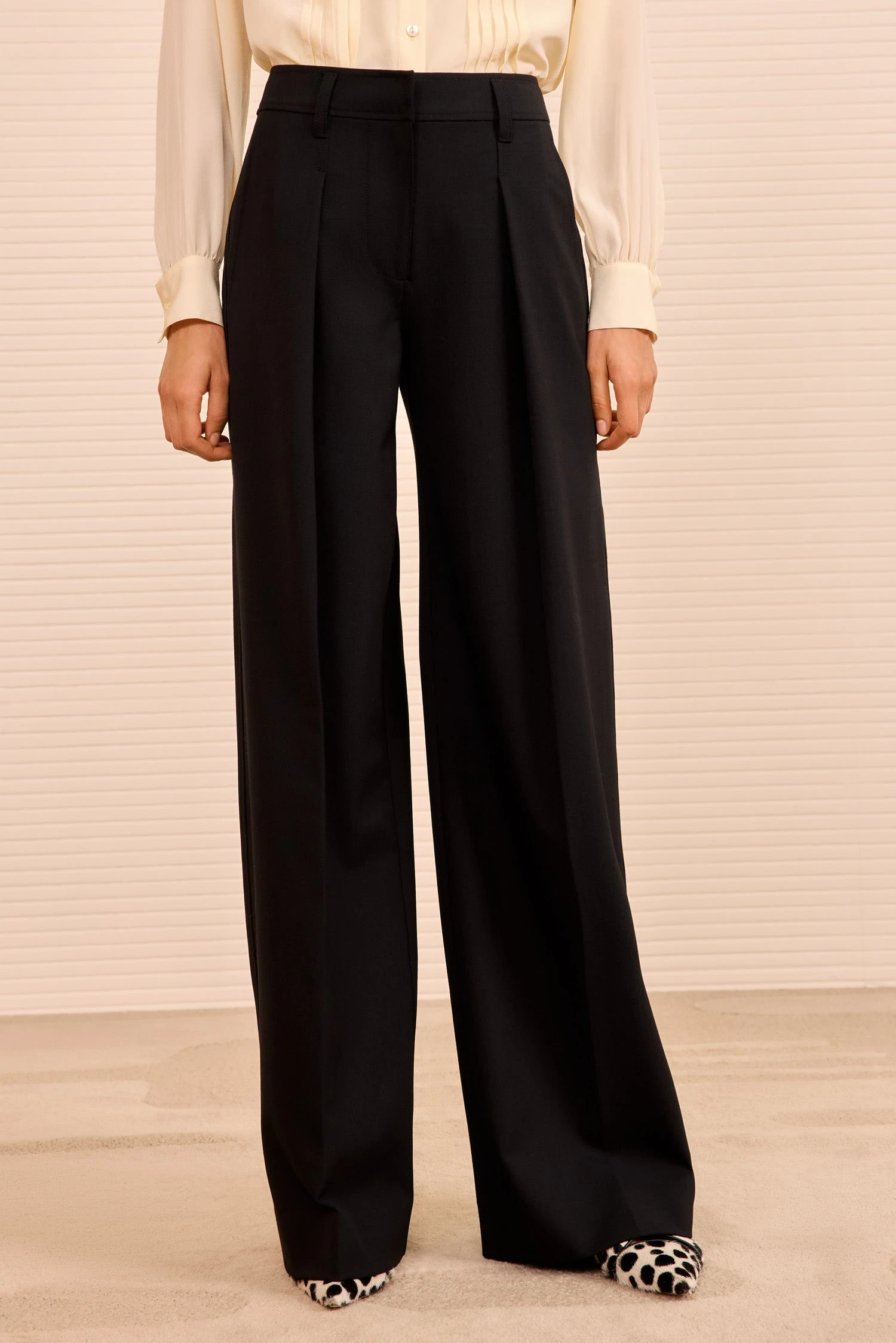 ULLA JOHNSON Mitchell Wide Leg Trouser - Noir 2 ULLA JOHNSON Mitchell Wide Leg Trouser - Noir - Image 2