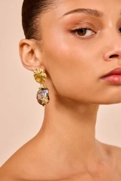ULLA JOHNSON Pearl Dangle Earring - Oyster -ULLA JOHNSON Outlet ULLAJOHNSON PearlDangleEarring OYSTER PS261411 02 Alt