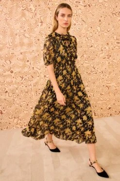 ULLA JOHNSON Rosamunde Puff Sleeve Dress - Forsythia -ULLA JOHNSON Outlet ULLAJOHNSON RosamundePuffSleeveDress FORSYTHIA PS260128 03 d8dc6efc 1189 447f a530 e48fb48aa9c9