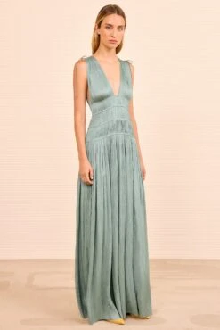 ULLA JOHNSON Tasneem Deep V Gown - Sea Glass -ULLA JOHNSON Outlet ULLAJOHNSON TasneemDeepVGown SEAGLASS PS260100 03 c3955a60 986d 49a2 b918 107e09e67543