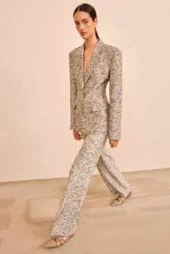 ULLA JOHNSON Tess Single Breasted Jacket - Flax 9 ULLA JOHNSON Tess Single Breasted Jacket - Flax -ULLA JOHNSON Outlet ULLAJOHNSON TessLinenJacket FLAX PS260508 04 ab15595b 3fed 4ace ab09 e844366ac786