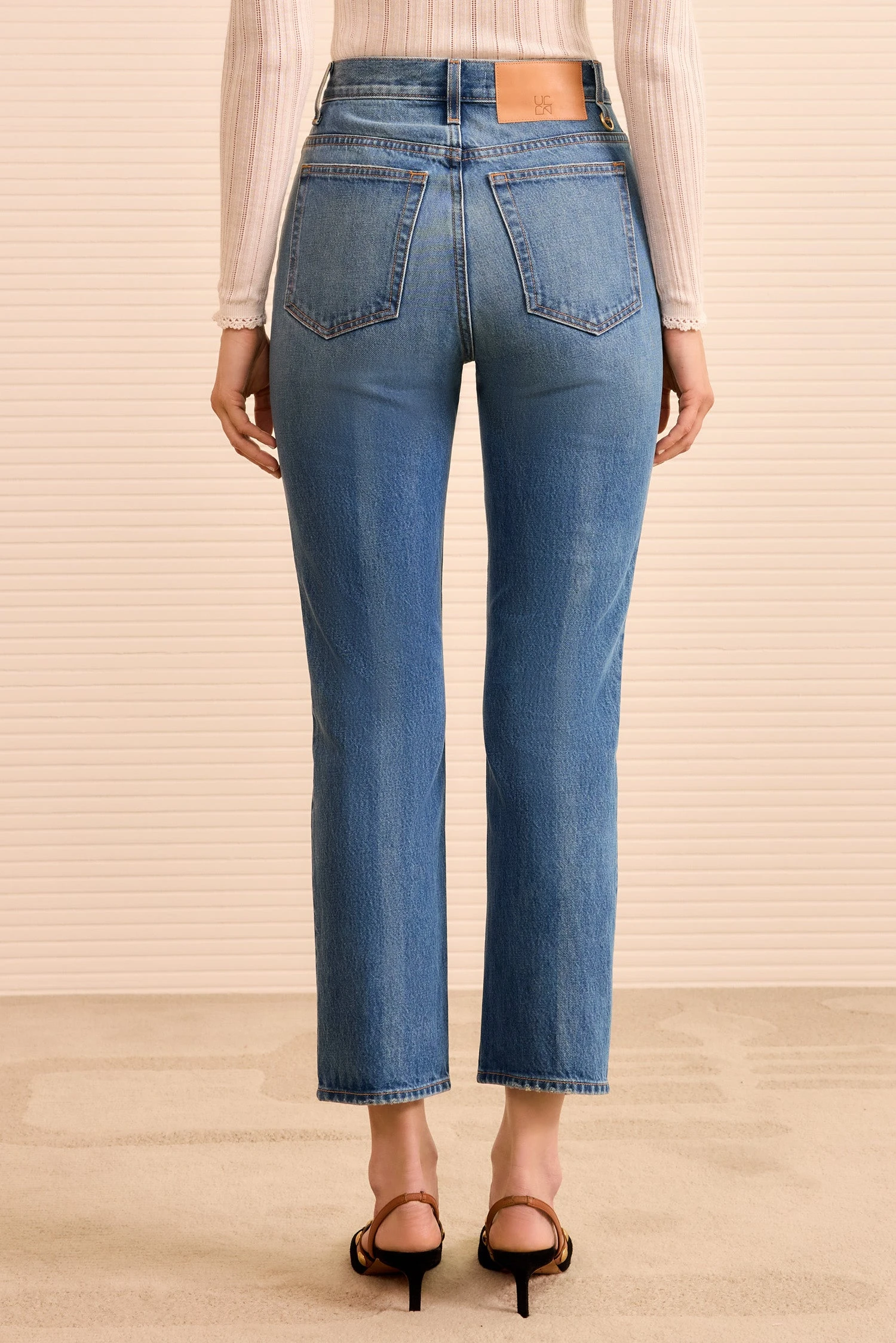 ULLA JOHNSON The Agnes Cropped Jean - Danube 6 ULLA JOHNSON The Agnes Cropped Jean - Danube - Image 6