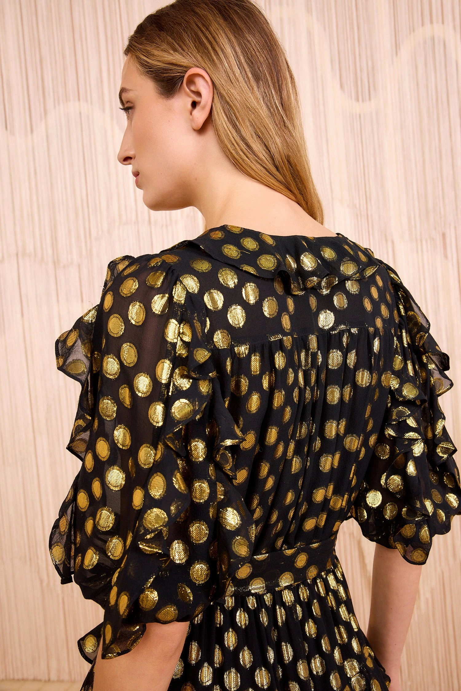 ULLA JOHNSON Tida Silk V–Neck Short Sleeve Midi Dress - Obsidian 3 ULLA JOHNSON Tida Silk V–Neck Short Sleeve Midi Dress - Obsidian - Image 3