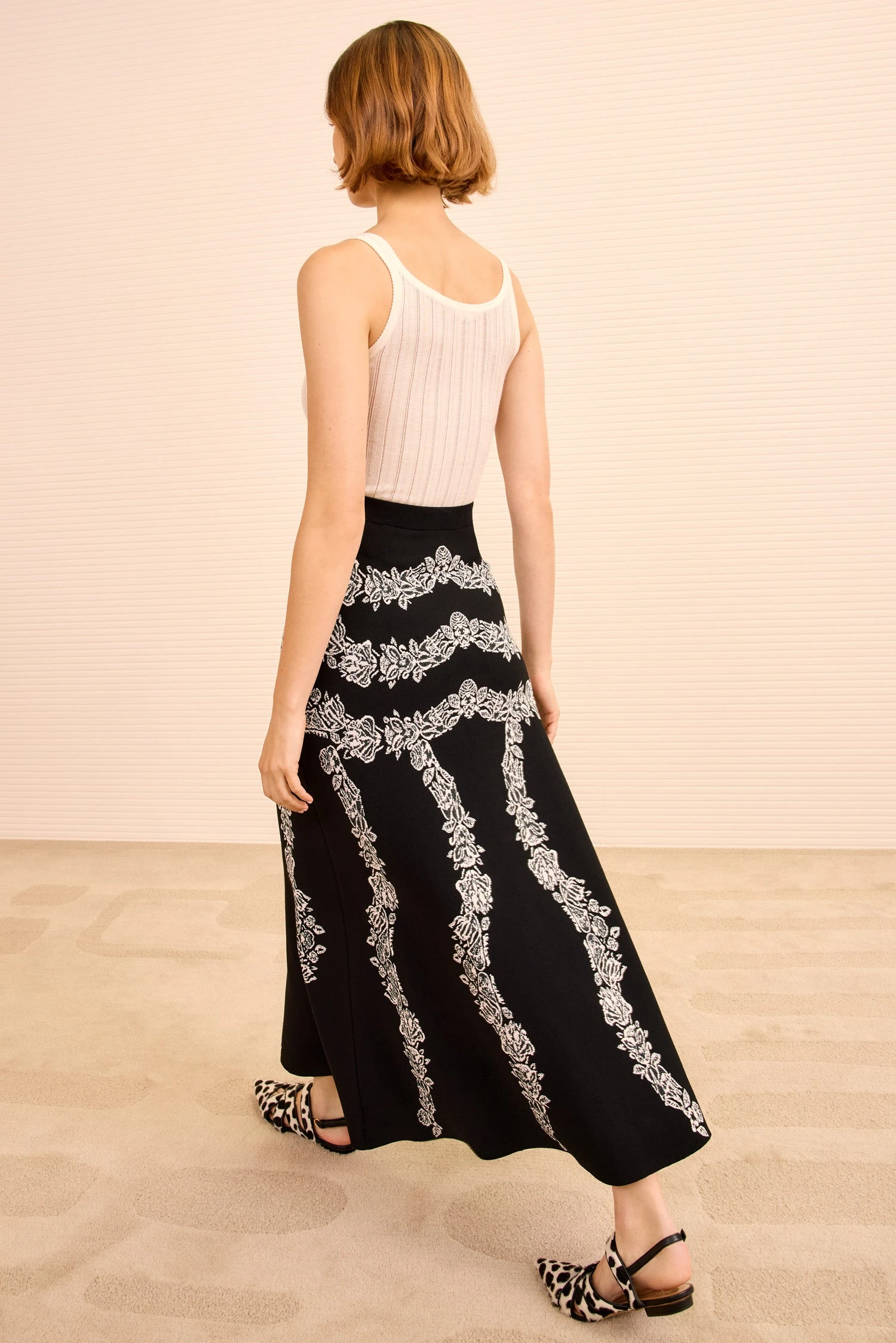 ULLA JOHNSON Valencia Jacquard Midi Skirt - Noir 5 ULLA JOHNSON Valencia Jacquard Midi Skirt - Noir - Image 5