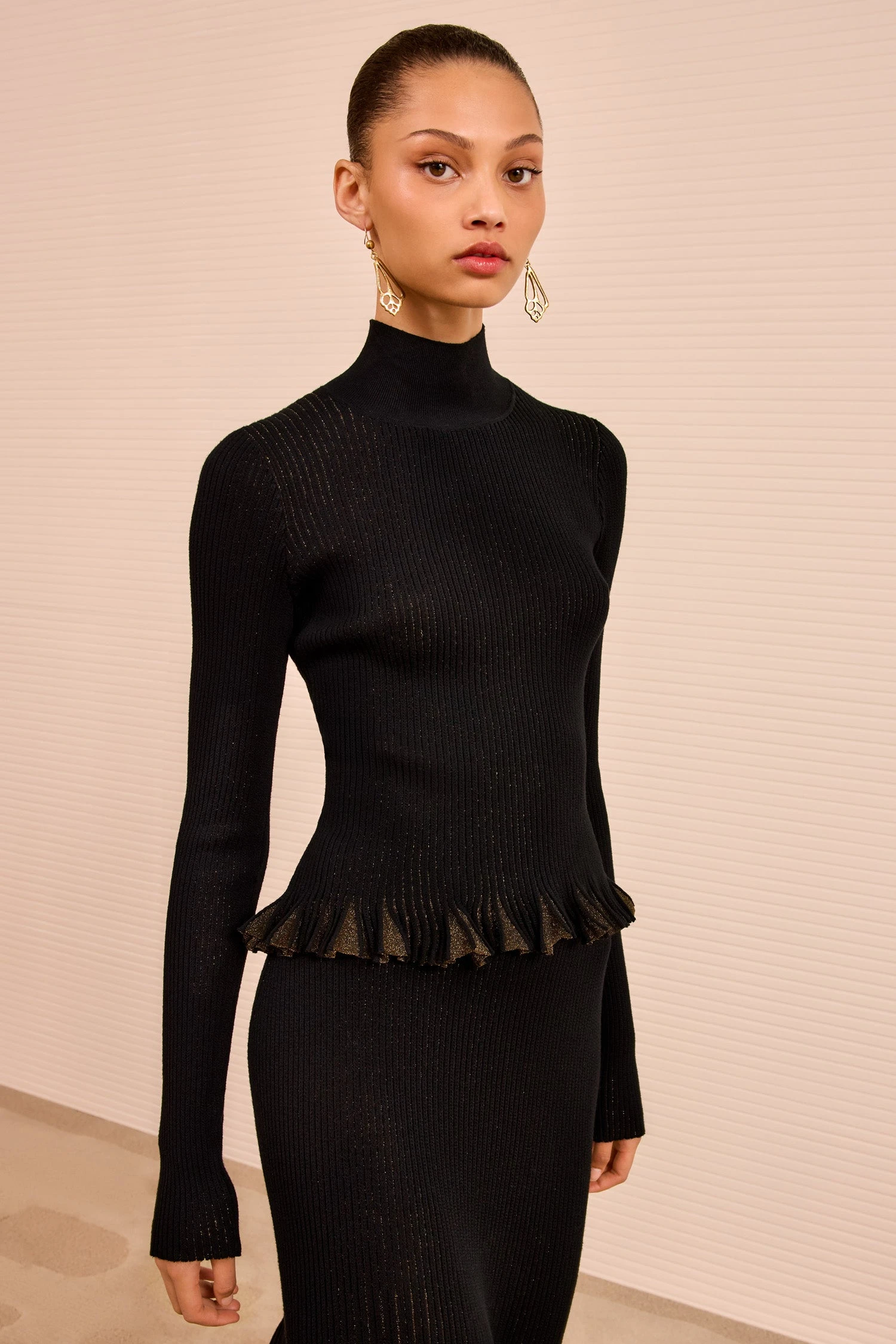 ULLA JOHNSON Yulia Ruffle Turtleneck Top - Noir 4 ULLA JOHNSON Yulia Ruffle Turtleneck Top - Noir - Image 4