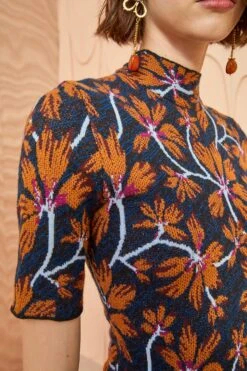 ULLA JOHNSON Flora Top - Bellflower 8 ULLA JOHNSON Flora Top - Bellflower -ULLA JOHNSON Outlet ULLA JOHNSON Flora Top BELLFLOWER 02 ALT