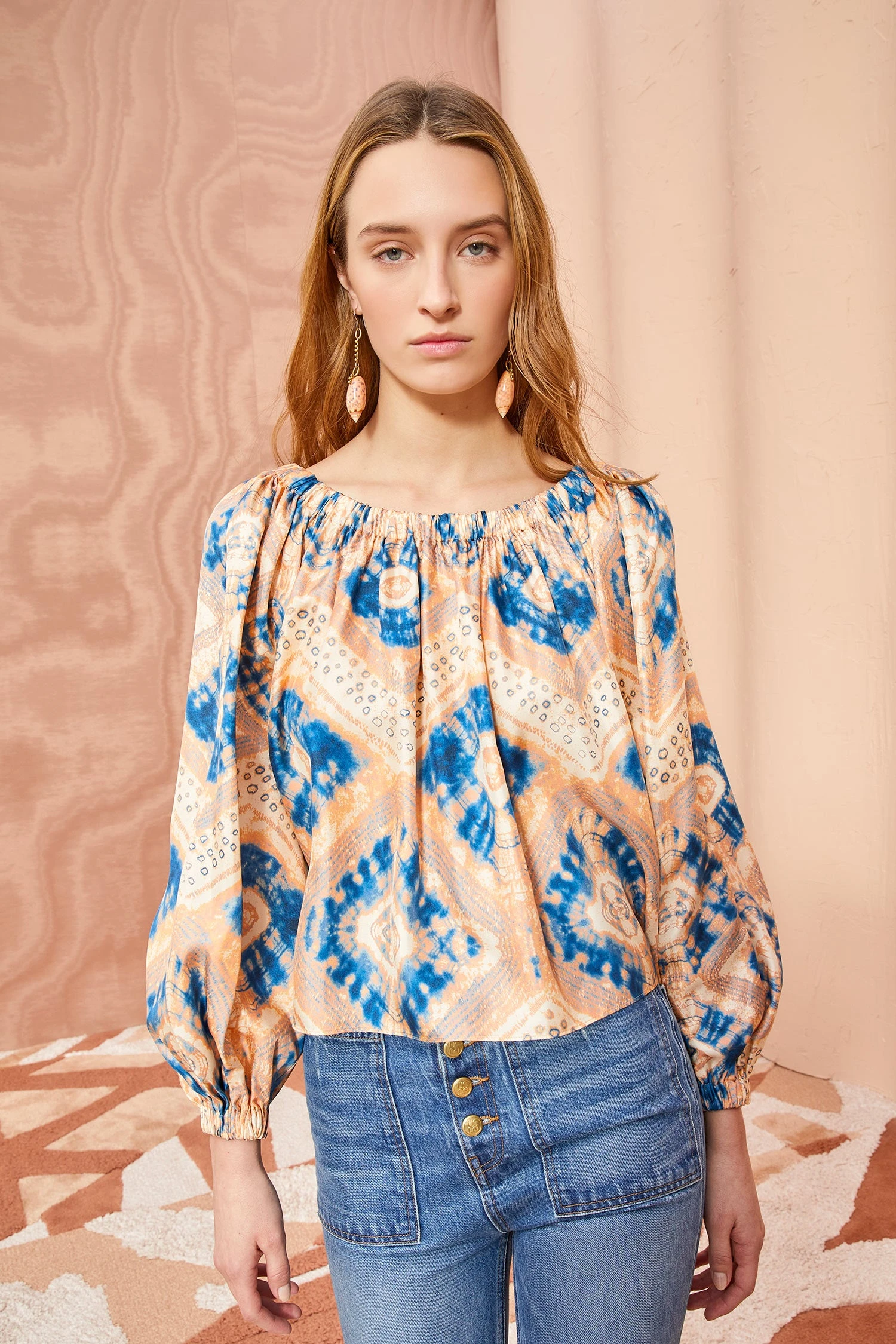 ULLA JOHNSON Nadya Blouse - Fossil 1 ULLA JOHNSON Nadya Blouse - Fossil