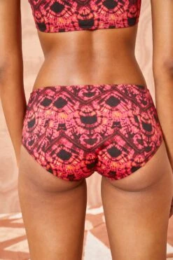 ULLA JOHNSON Pluto Bikini Bottom - Wild Rose 7 ULLA JOHNSON Pluto Bikini Bottom - Wild Rose -ULLA JOHNSON Outlet ULLA JOHNSON PLUTO BIKINI BOTTOM WILD ROSE 03