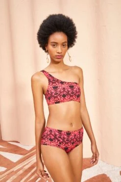 ULLA JOHNSON Pluto Bikini Bottom - Wild Rose 8 ULLA JOHNSON Pluto Bikini Bottom - Wild Rose -ULLA JOHNSON Outlet ULLA JOHNSON PLUTO BIKINI BOTTOM WILD ROSE 04