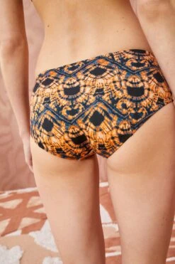 ULLA JOHNSON Pluto Bikini Bottom - Constellation 8 ULLA JOHNSON Pluto Bikini Bottom - Constellation -ULLA JOHNSON Outlet ULLA JOHNSON Pluto Bikini CONSTELLATION 0085