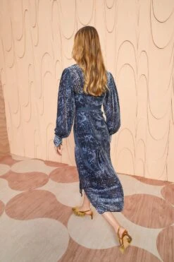 ULLA JOHNSON Thalia Dress - Marine 9 ULLA JOHNSON Thalia Dress - Marine -ULLA JOHNSON Outlet ULLA JOHNSON Thalia Dress MARINE RESHOOT 0106