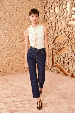 ULLA JOHNSON The Agnes Cropped Jean - Tigris 15 ULLA JOHNSON The Agnes Cropped Jean - Tigris -ULLA JOHNSON Outlet ULLA JOHNSON The Cropped Agnes Jean TIGRIS 01 MAIN