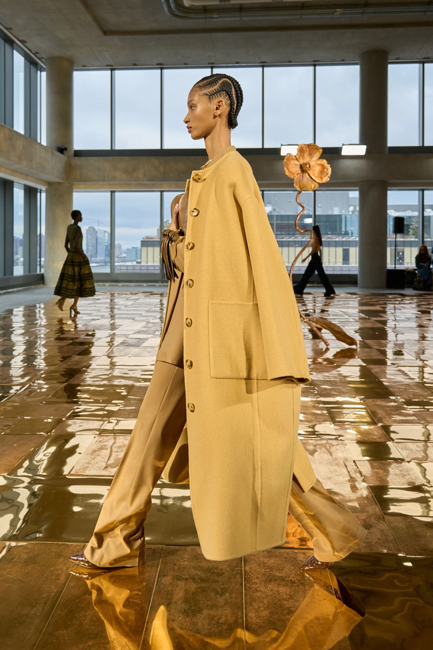 ULLA JOHNSON Fernanda Double Faced Wool Oversized Coat - Lotus 6 ULLA JOHNSON Fernanda Double Faced Wool Oversized Coat - Lotus - Image 6