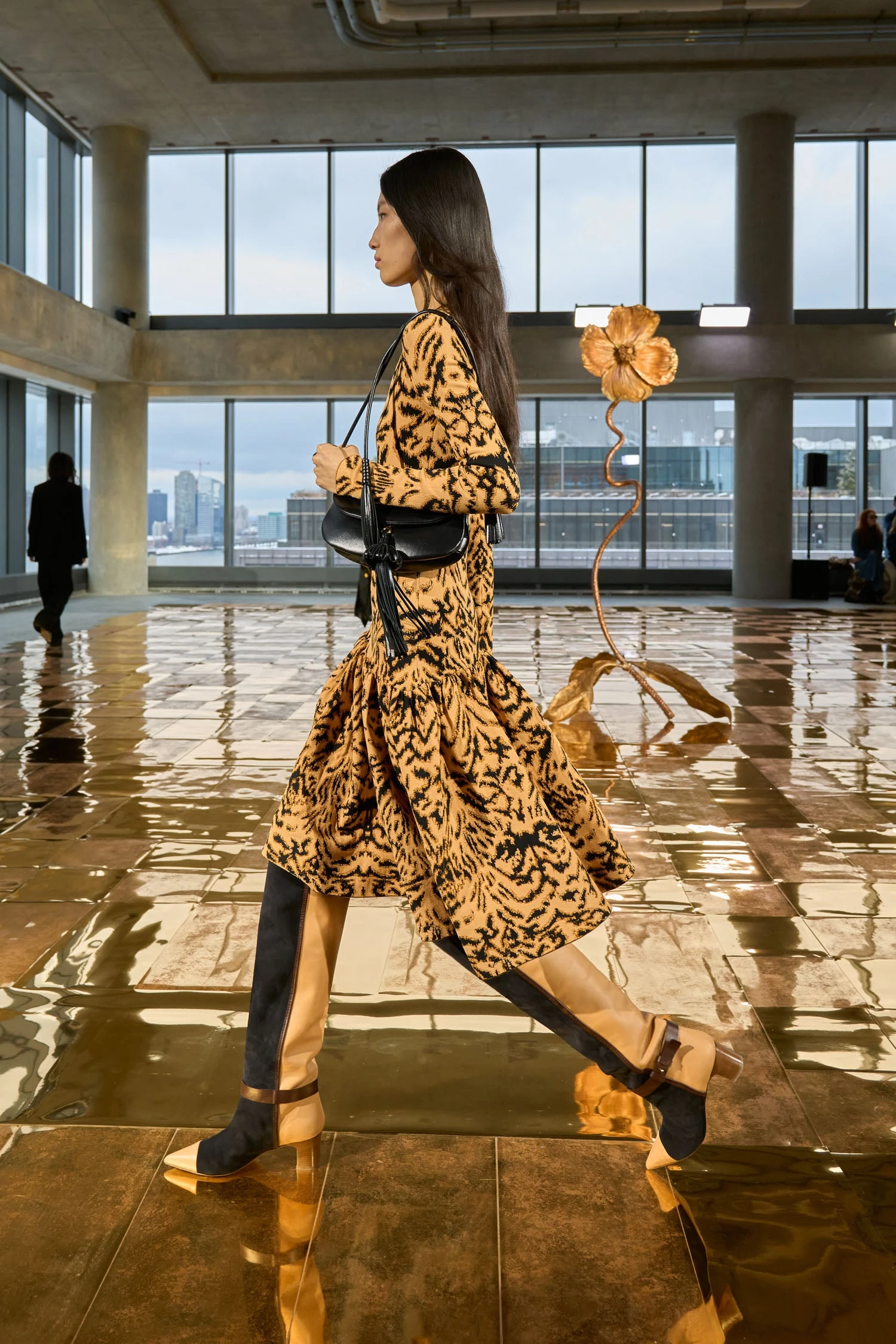 ULLA JOHNSON Kiki Patchwork Boot - Almond Mixte 7 ULLA JOHNSON Kiki Patchwork Boot - Almond Mixte - Image 7